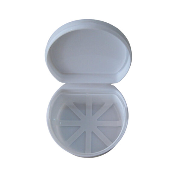 Plastic Denture Case With Rinsing Basket - Image 3